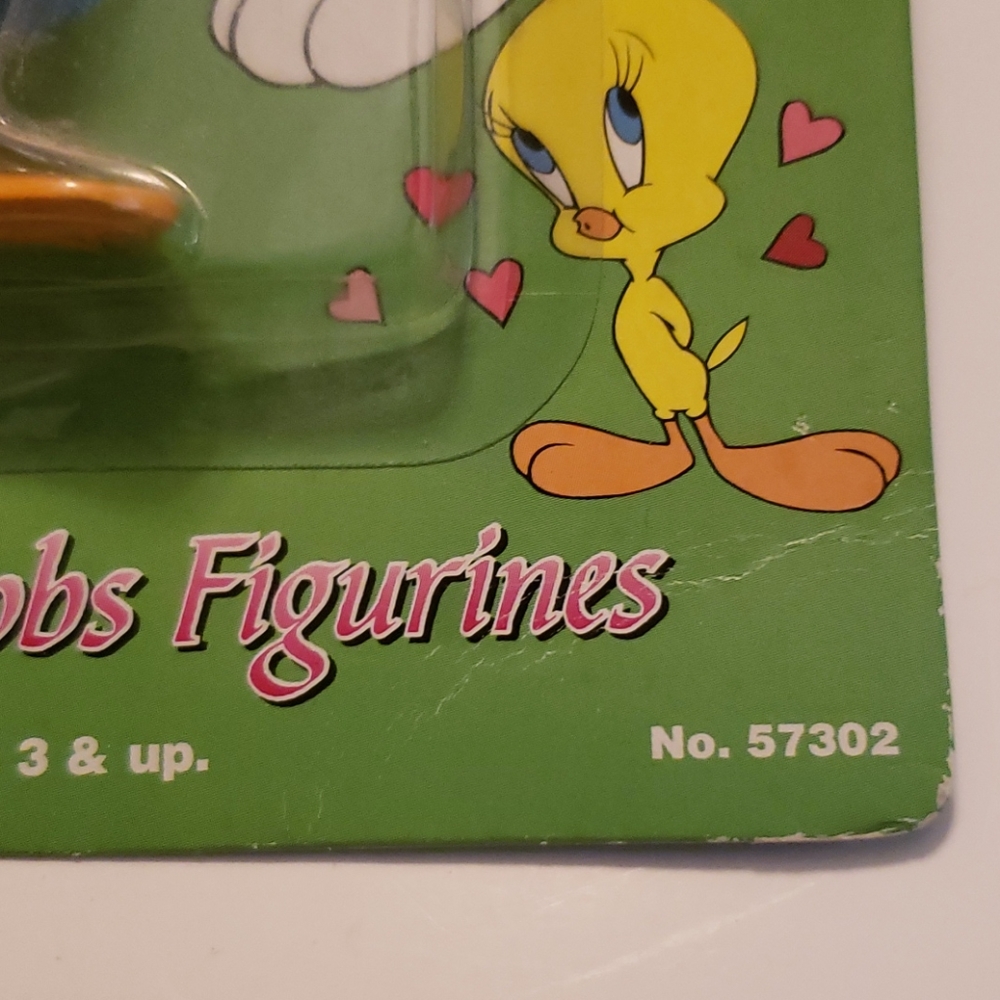 Vintage Daffy Duck Figure Sealed on Card - Picture 4 of 11